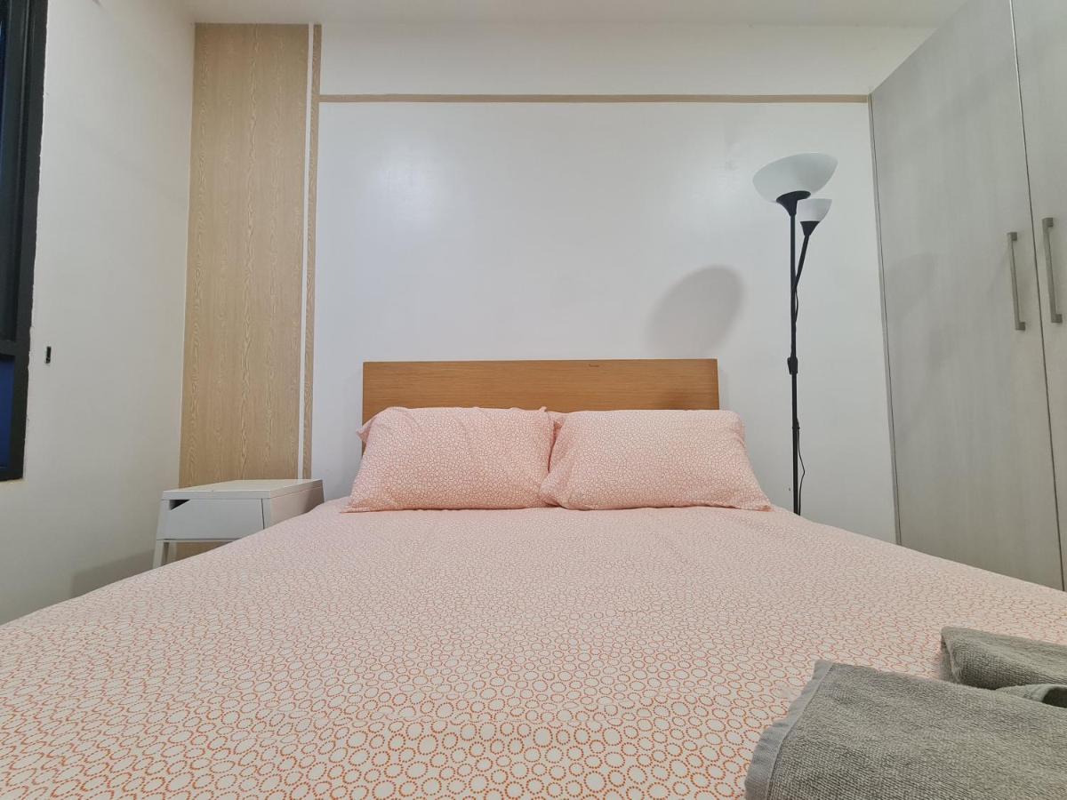 Lovely 3-Bedroom Serviced Apartment @ Сайберджая Экстерьер фото